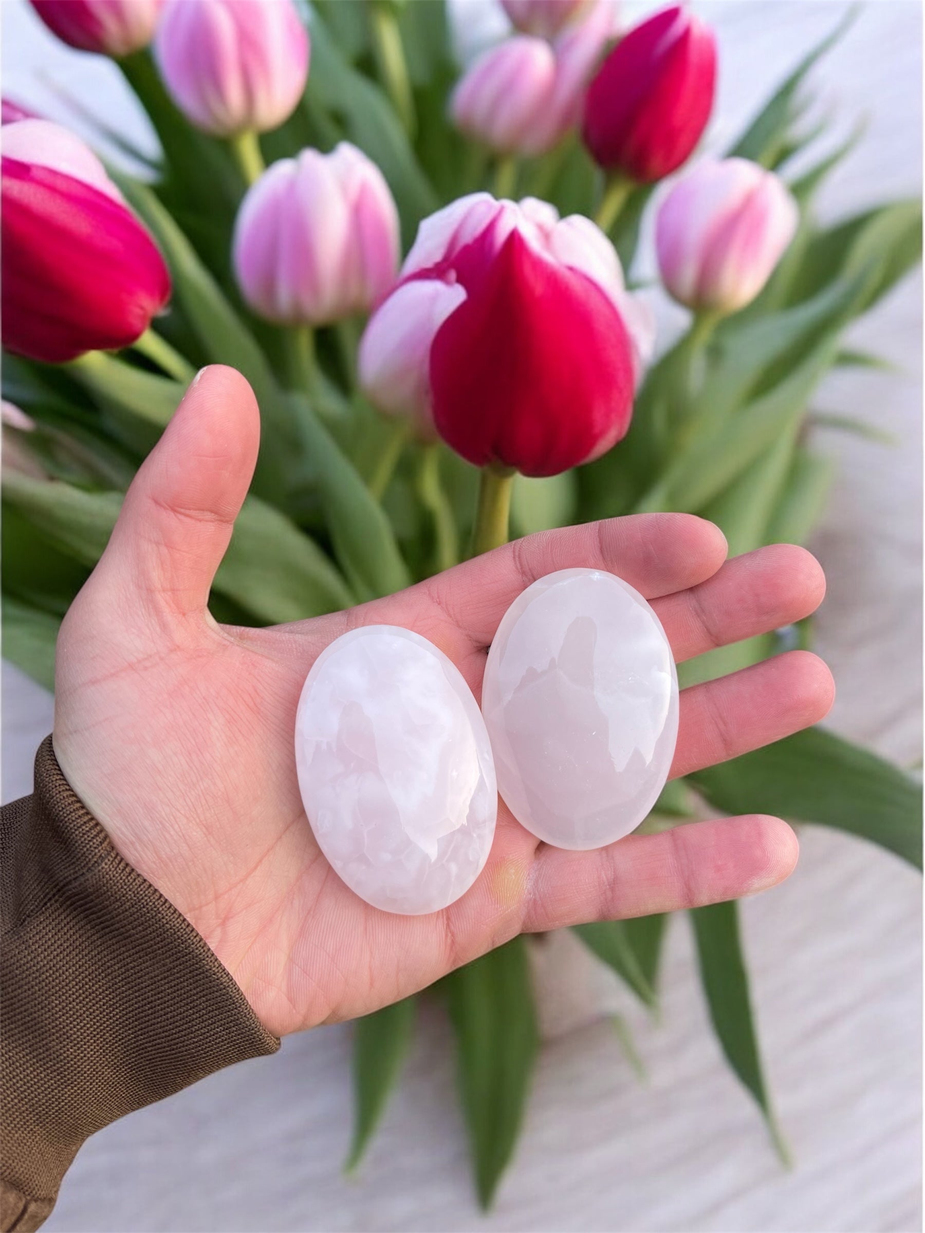 Roze calciet handsteen